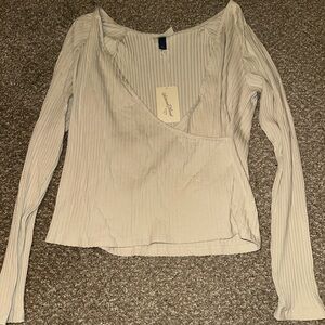 Universal Thread Cream Ribbed Long Sleeve Blouse
